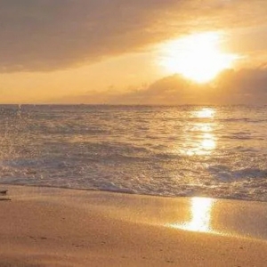 Best Time of the Year to Book Beach in Karachi